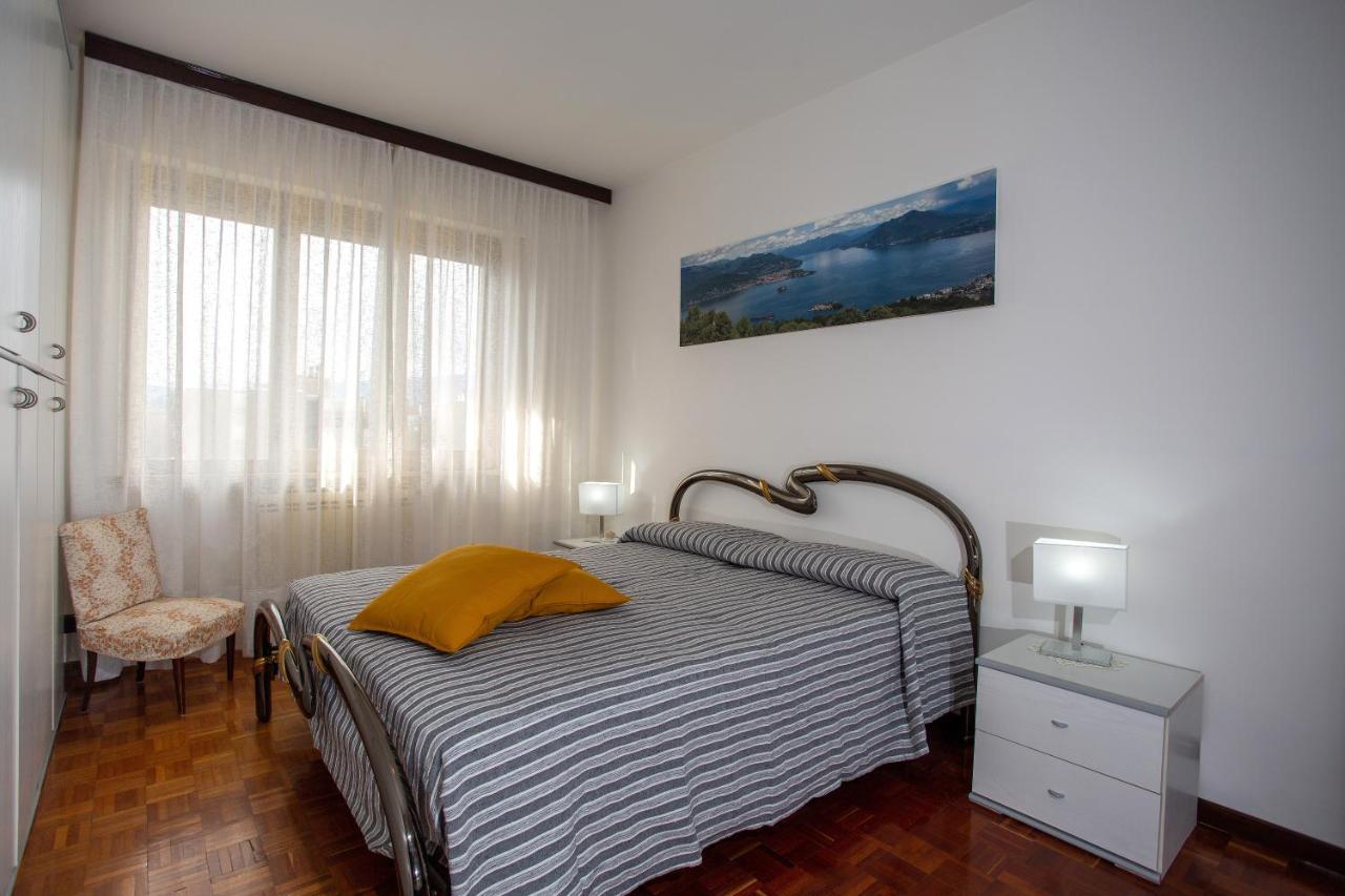 Casa Vacanze Heidi Vista Lago Appartement Verbania Buitenkant foto