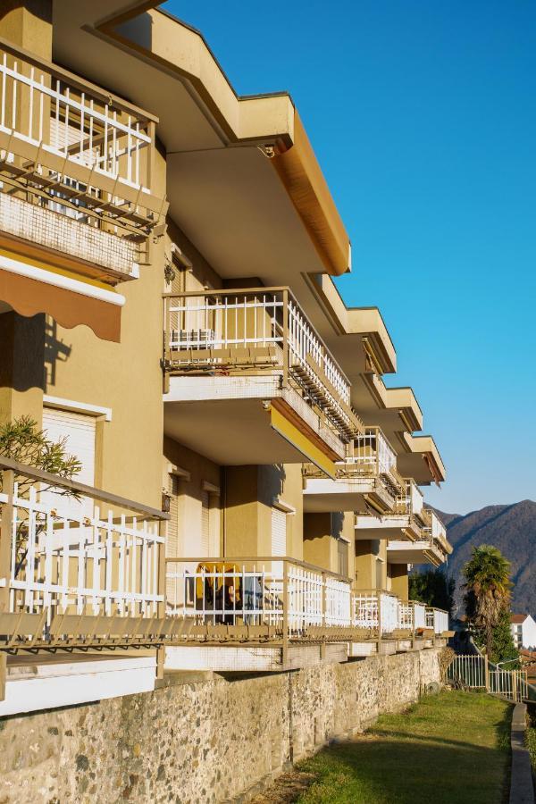 Casa Vacanze Heidi Vista Lago Verbania Buitenkant foto