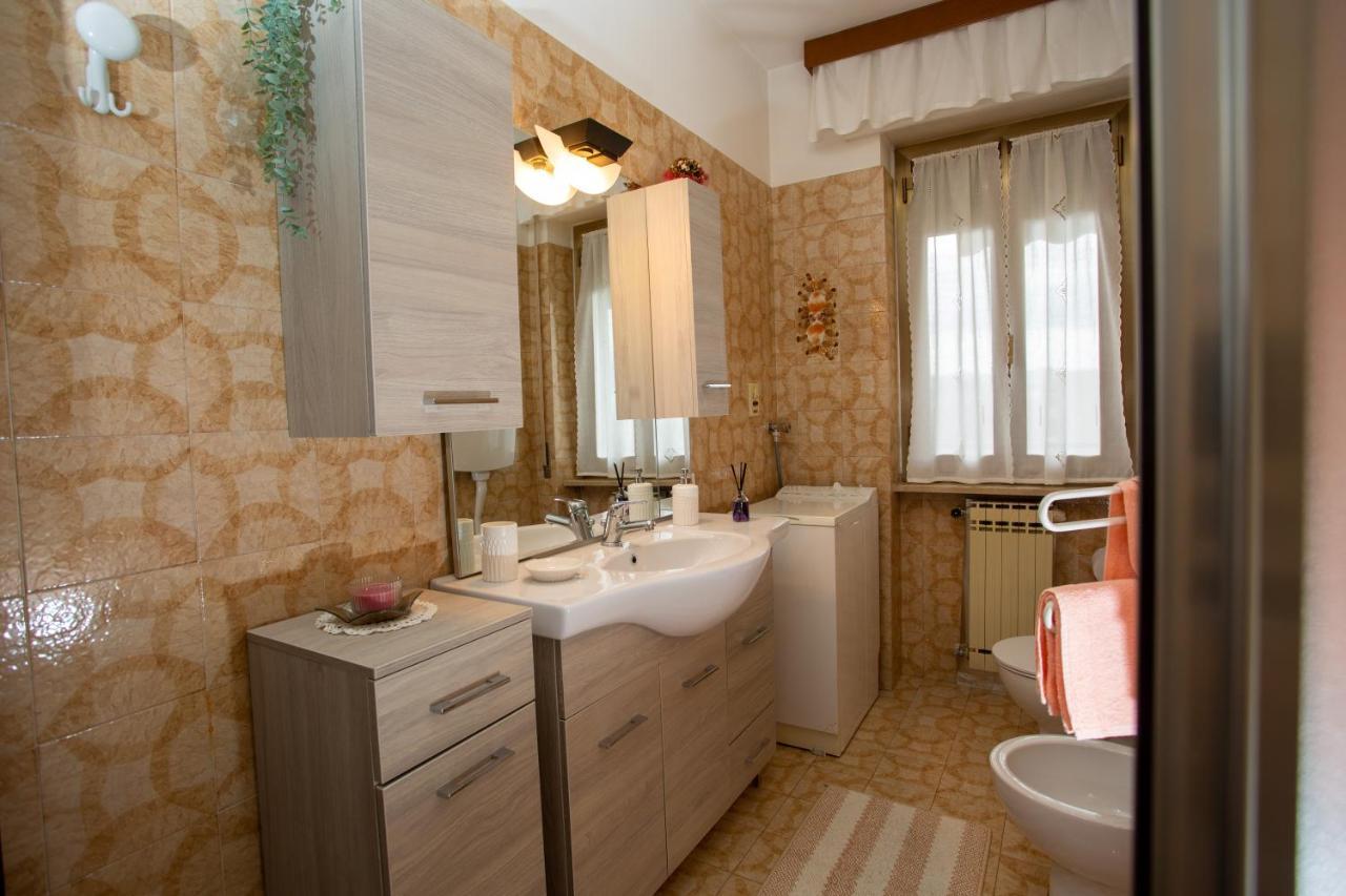 Casa Vacanze Heidi Vista Lago Verbania Buitenkant foto
