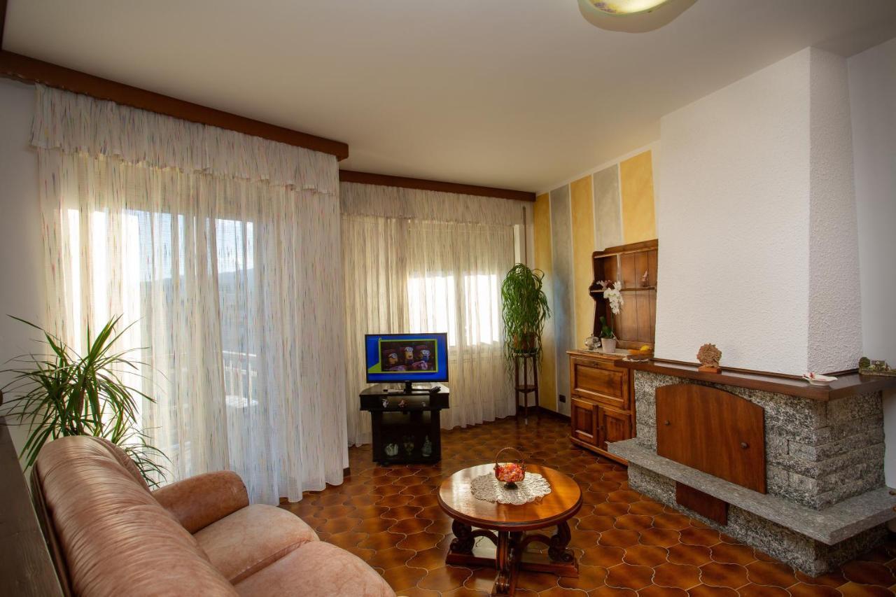 Casa Vacanze Heidi Vista Lago Appartement Verbania Buitenkant foto